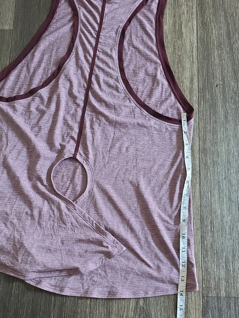 lululemon athletica Heathered Rose Racerback Tank with Maroon Trim - Picture 4 of 6
